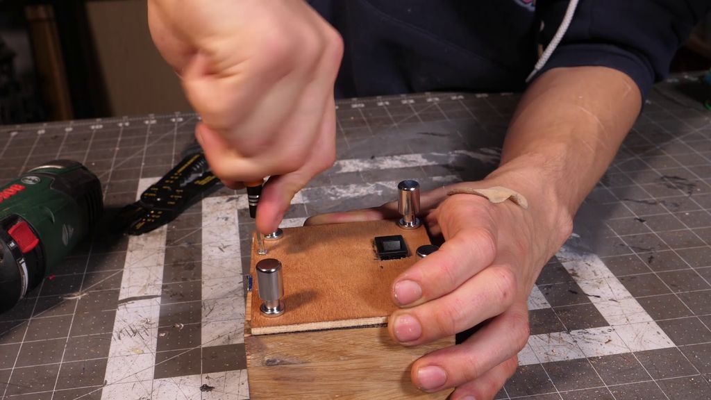 Wireless Lamps that React to Sound