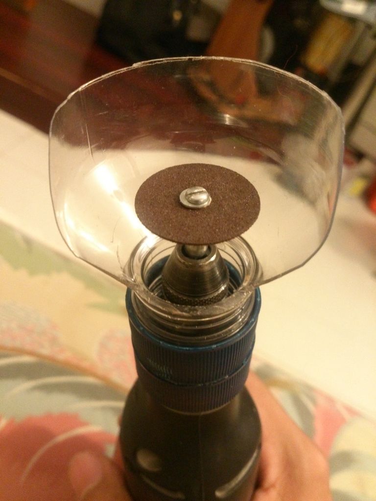 Protector de Seguridad Improvisado para Herramientas