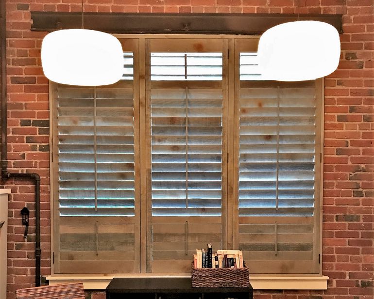Cómo Construir Contraventanas de Madera