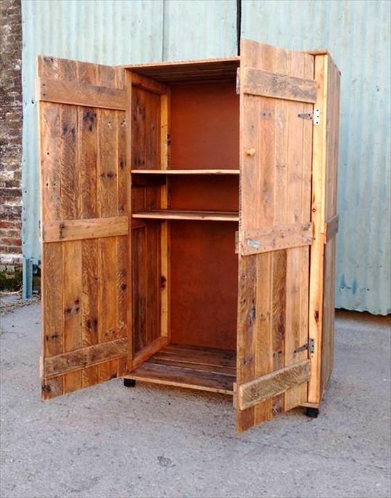 Rustic wooden cabinets to organize your room