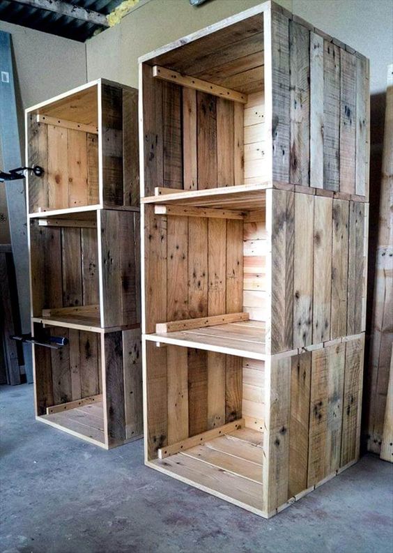 Rustic wooden cabinets to organize your room