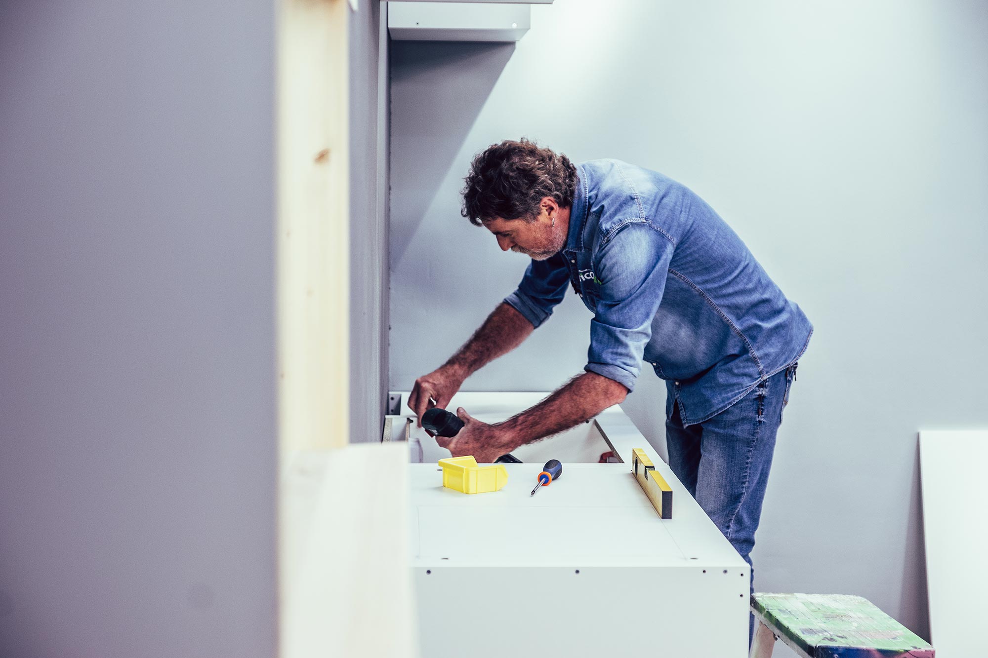 Cómo instalar un módulo de cocina en kit