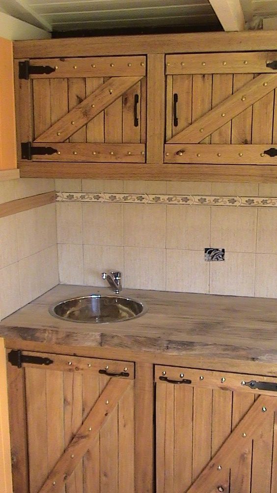 Gabinetes de madera rústica para tu cocina