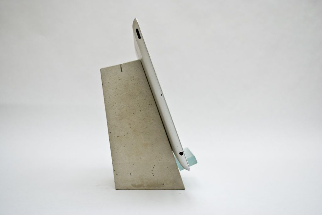 Concrete Stand for your iPad