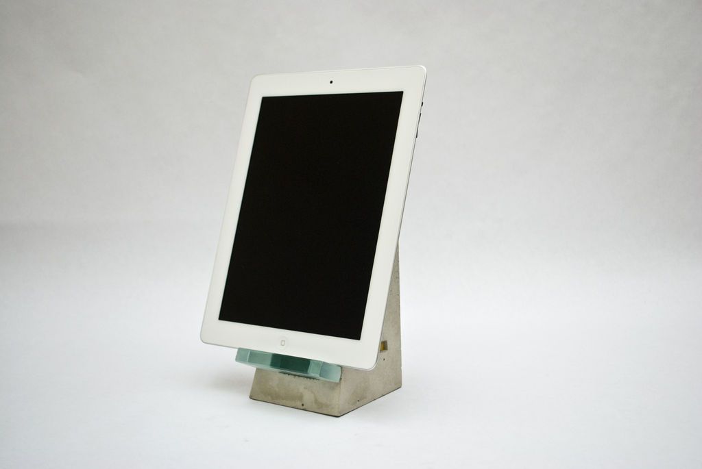 Concrete Stand for your iPad