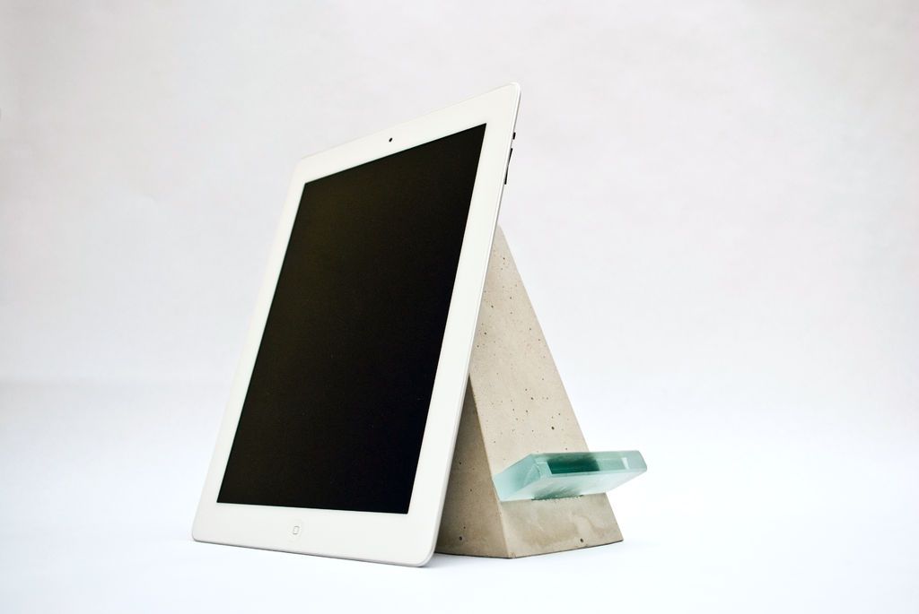 Concrete Stand for your iPad