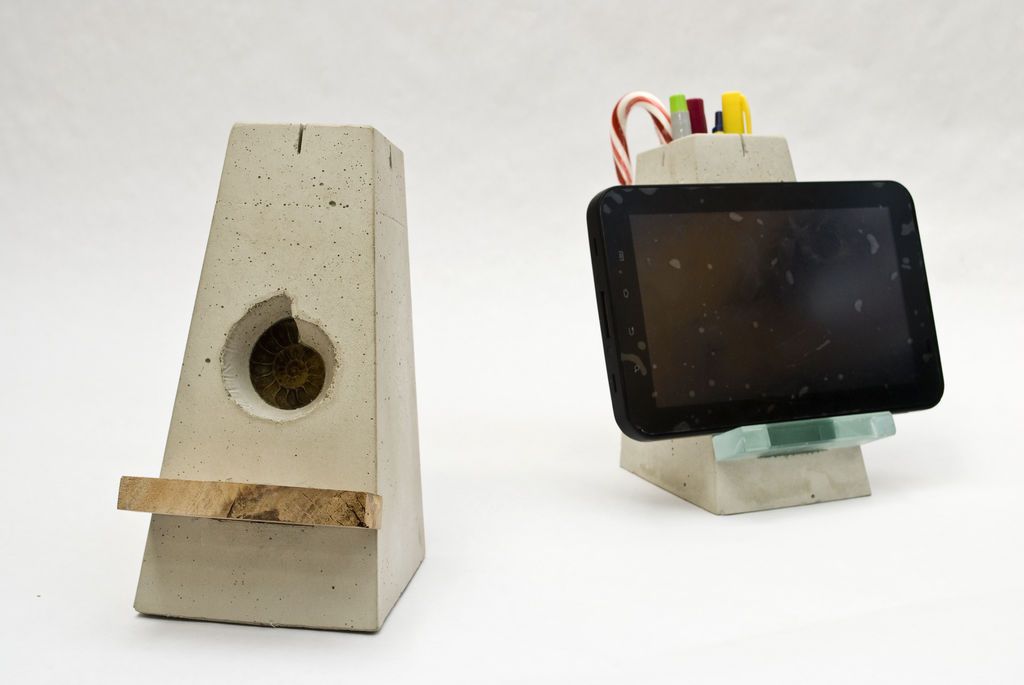 Concrete Stand for your iPad