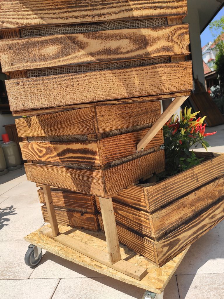 Vertical Raised Garden Bed
