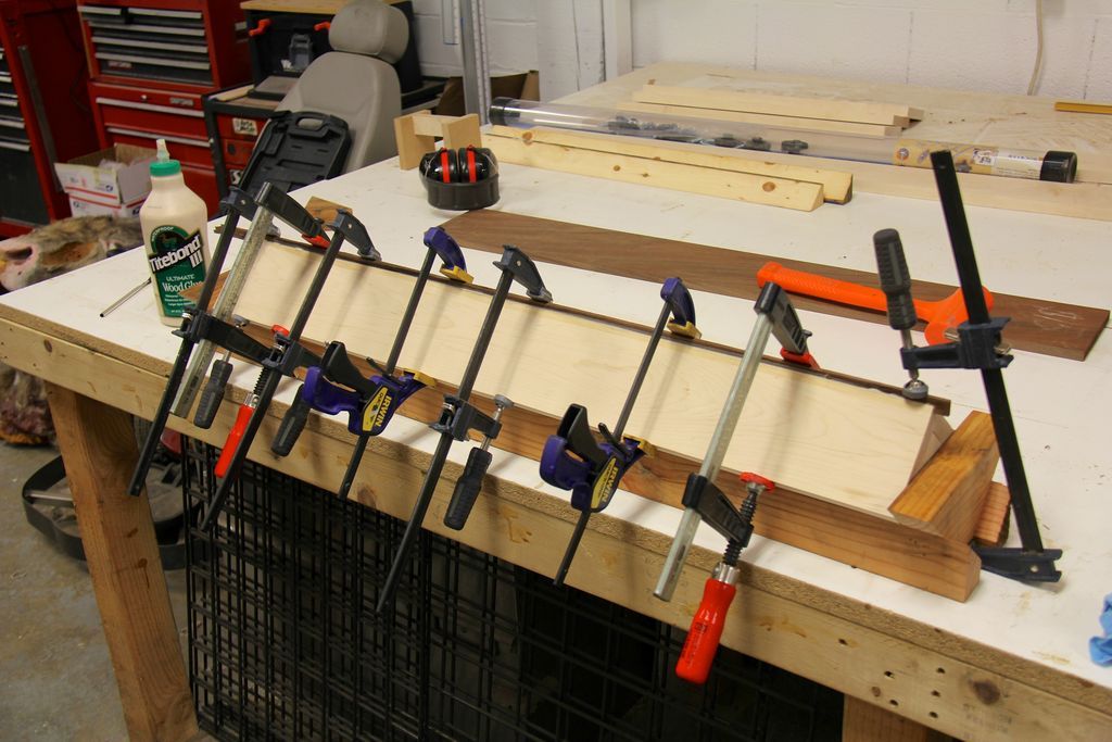 How to Build Corner Shelves
