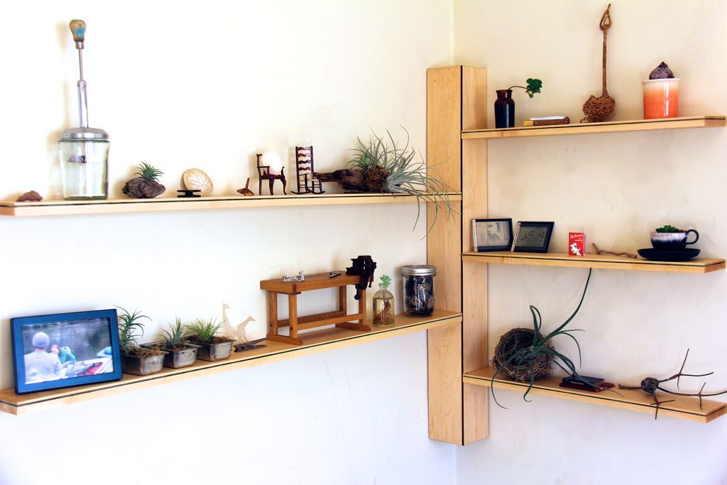 How to Build Corner Shelves
