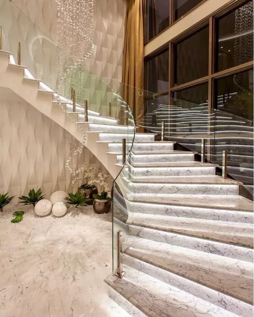 Modernas escaleras para interiores