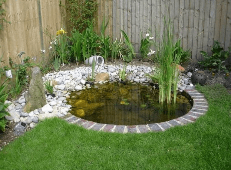 17 ideas para colocar un estanque en tu jardín